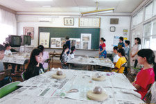 子供焼物教室：直方南小学校